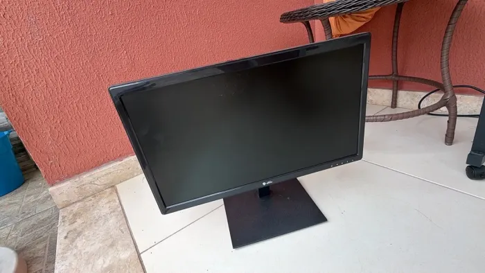 Vende-se monitor gamer