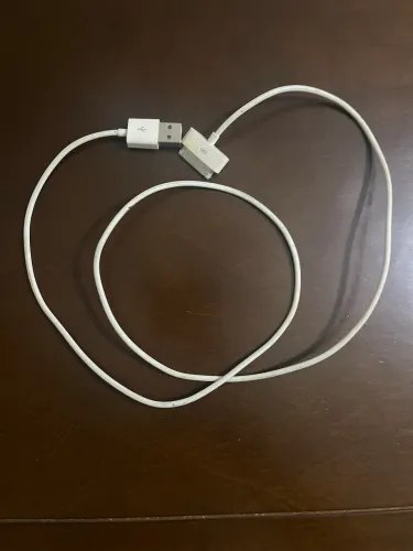 Vendo cabo de dados e carregamento para dispositivos Apple cabo de 30 pinos