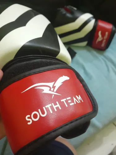 Luva boxe, 16oz + bandagem,  1 mês de uso, nova!