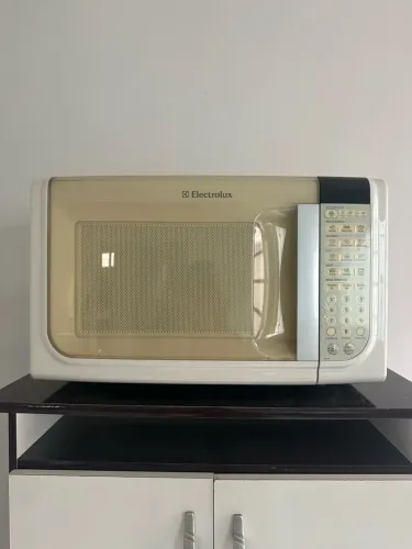 Microondas Eletrolux grande
