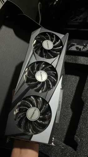 Placa de video rx7600 8GB GDDR6 triple fan gaming oc