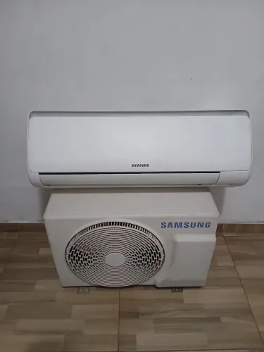 AR CONDICIONADO SPLIT 12 MIL BTUS