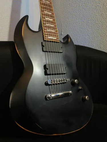 ESP LTD Viper-7 Black Metal 