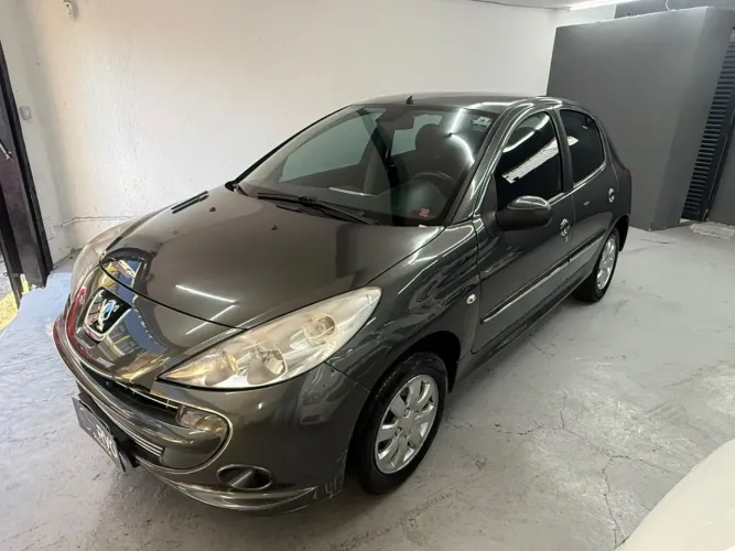 Peugeot 207 XR Sport 1.4 Flex 8V 5P 2012