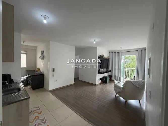 02 Dormitorios 01 Vaga E Sacada - Estuda Permuta - Apartamento A Venda