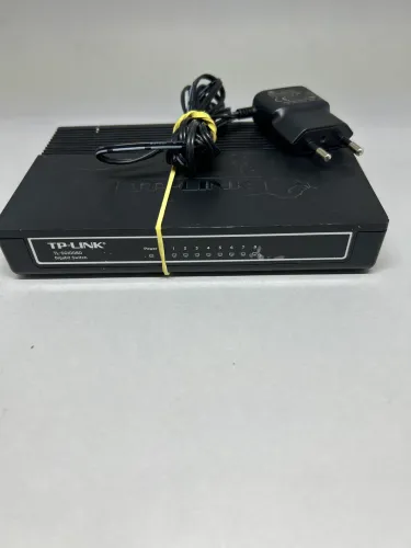 Switch Gigabit Desktop de 8 Portas TP-Link TL-SG1008D