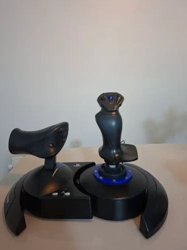 Manete thrustmaster, T Flight Hotas 4