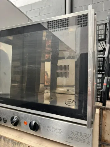 FORNO DE BANCADA ELÉTRICO 3 BANDEJAS TURBO FGE3 TITA 200 Volts
