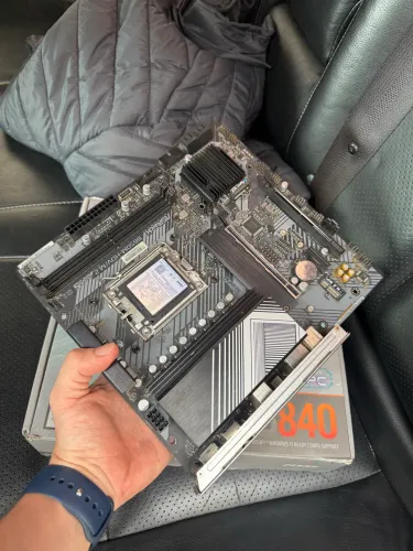Placa mãe B650M