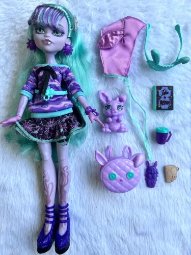 Twyla g3 Creepover Monster High