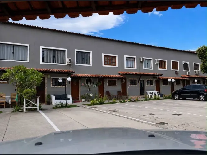 Casa Duplex para Venda em Cabo Frio, Novo Portinho, 3 dormitórios, 2 suítes, 3 banheiros,