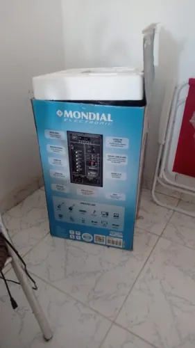 Caixa de som nunca usada