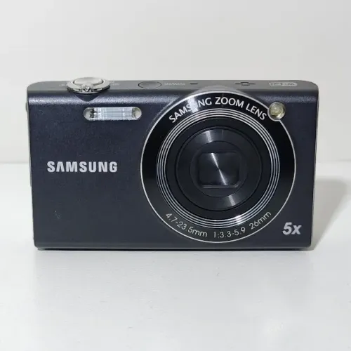 Câmera Digital Samsung SH100 14.1MP Touch 5x Preto + Acessórios com Caixa
