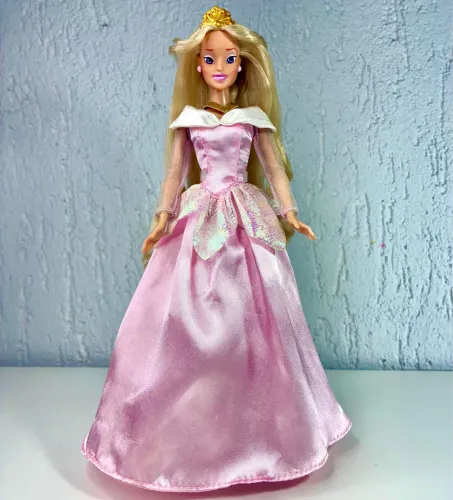 boneca princesa bela adormecida coleção disney store Aurora Classic Doll - Sleeping Beauty