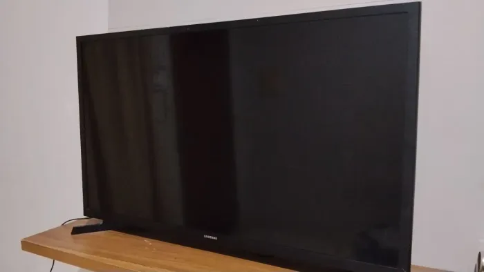 Vendo tv smart 32 polegadas