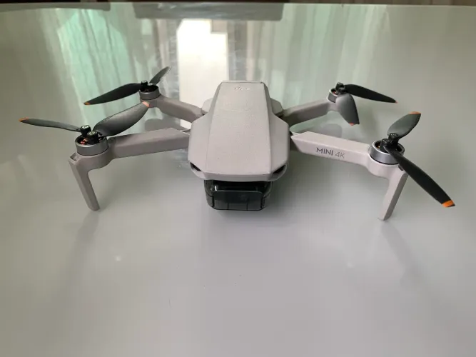 DJI Mini 4K + RC + 2 Baterias + Cartao 64gb