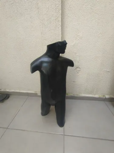 Manequim infantil preto