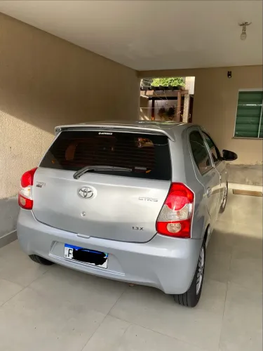 Toyota Etios X 1.3 Flex 16V 5P Mec. 2014