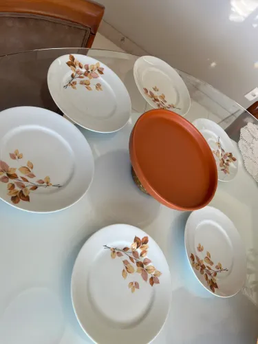 Boleira e pratos porcelana antigos