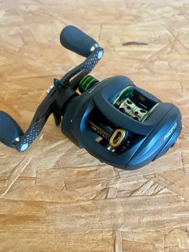 Carretilha Piscifun Phantom - Oportunidade