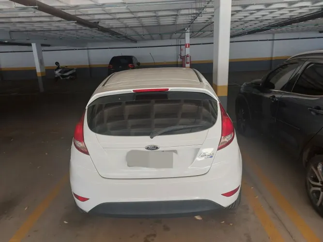 Ford Fiesta 1.5 16V Flex Mec. 5P 2015