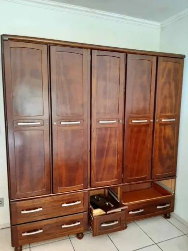 GUARDA ROUPA CASAL - NÃO ENTREGO