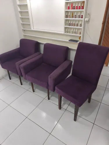 2 poltronas e 1 cadeira