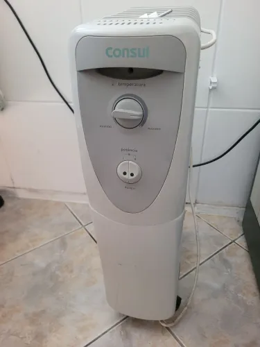 Vendo aquecedor Consul 1500W a óleo.