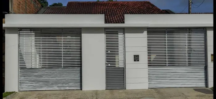 LINDA CASA EM CASA CURUÇÁ.