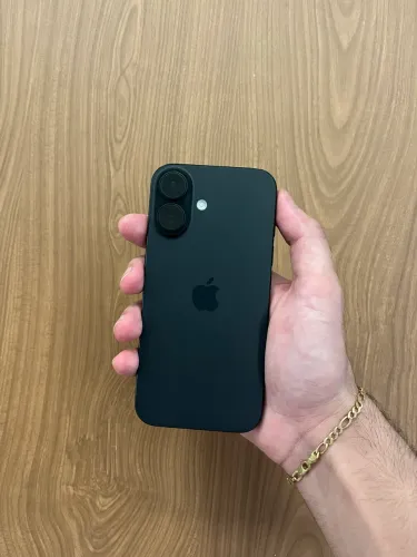 iPhone 16