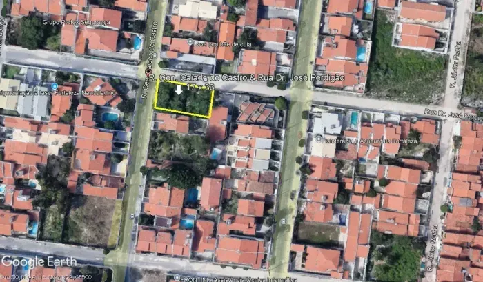 Terreno esquina 17 x 33 Parque Manibura