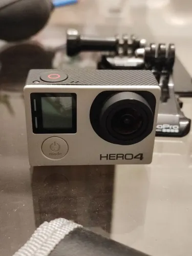 Gopro Hero 4 com acessórios