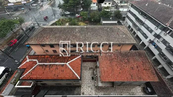 Prédio para Venda em Santos-SP no Boqueirão: R$2.100.000,00