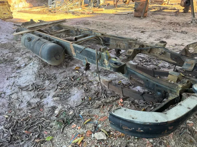 Chassis caminhão 1113 para carreta