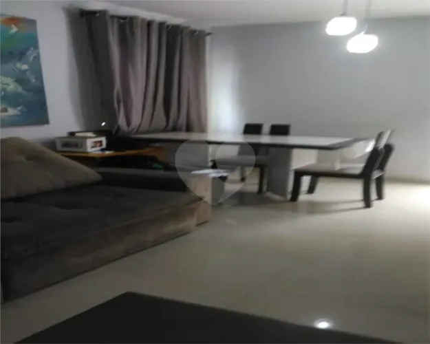 Condomínio com 3 quartos à venda em Jaraguá - SP