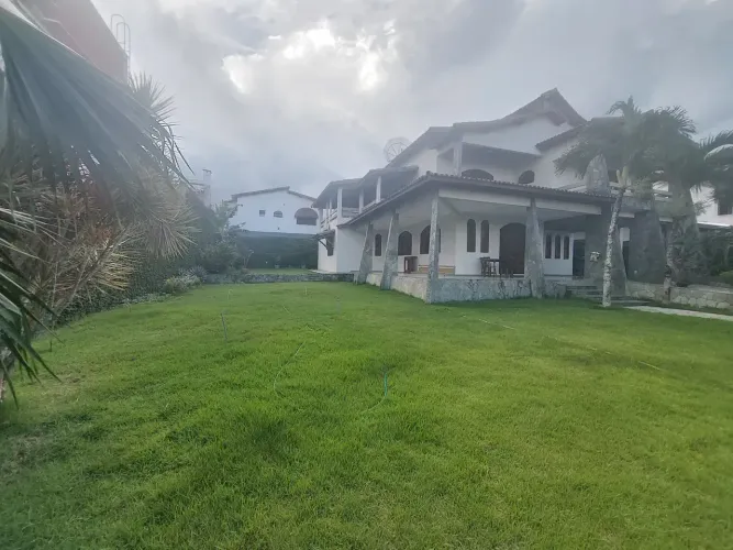 Excelente imóvel para venda com 780 m² de área total no Parque Regente com 5/4 em Alagoinh