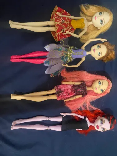 Lote Monster high e Ever After High