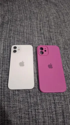 iPhone 12 vem conservado 128GB