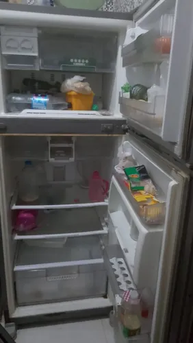 Vendo geladeira só gela o congelador