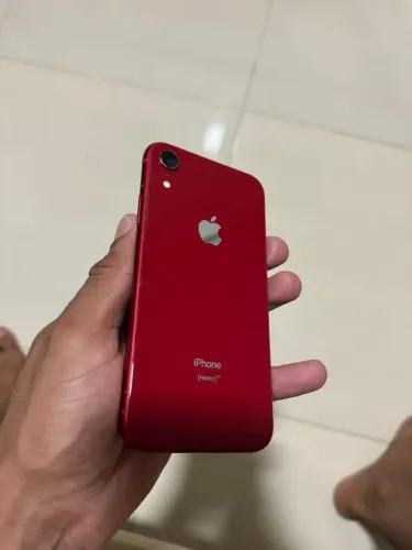 iPhone XR vermelho