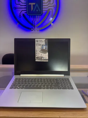 Notebook Lenovo semi novo
