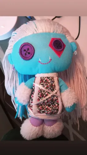 Pelucia abbey basica monster high