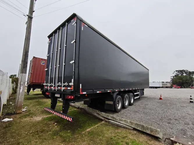 Carreta sider Randon 2021 impecável 
