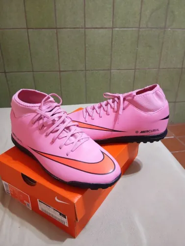 Chuteira Nike Mercurial society tamanho 40 