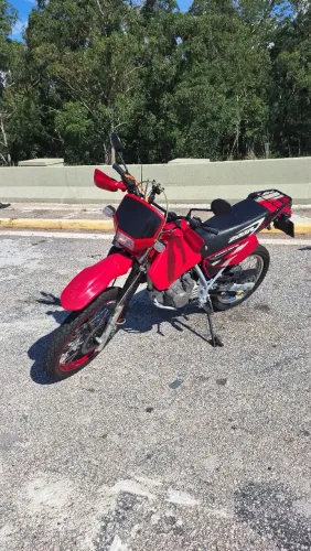 HONDA XR200