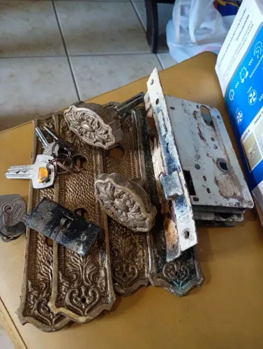 Fechadura de Portão Antiga