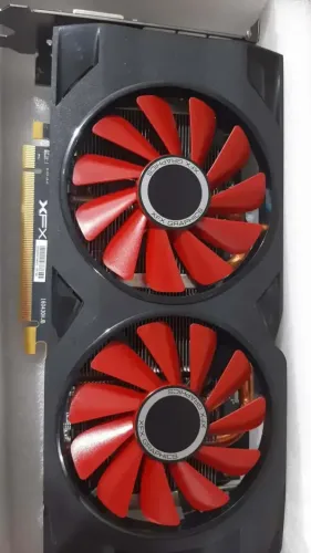 Placa De Vídeo Xfx Radeon Rx 570 4gb Gddr5