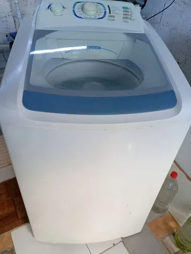 Máquina de lavar roupa Brastemp 10k está perfeita 