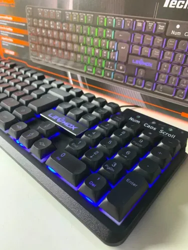 Teclado Gamer Lehmox Hyper G.T LEY-2087 USB com LED RGB, Anti-conflito e Prova de Respingo