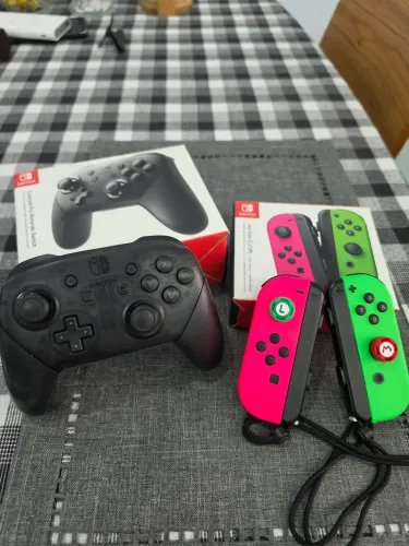 Joy Con e Pro Controller Switch 1